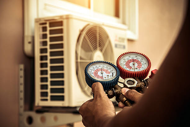 Professional Ac Installation technician working in Commerce, OK